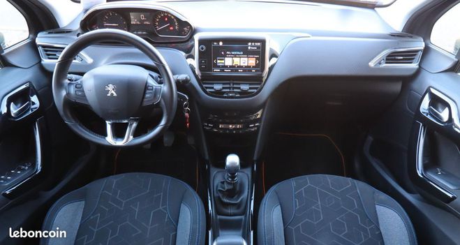 Peugeot 2008 generation-i 1.2 puretech 110 ch signatu Gris de 2019