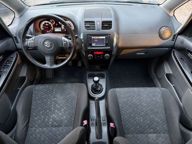 Suzuki SX4 S-Cross 2.0 DDiS 135cv GLX 4x4 Gris de 2012