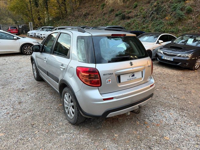 Suzuki SX4 S-Cross 2.0 DDiS 135cv GLX 4x4 Gris de 2012