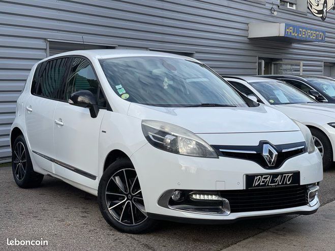 Cliquer pour voir la photo suivante Renault Scenic III 1.5 dCi 110ch Energy Bose Edition Blanc de 2016