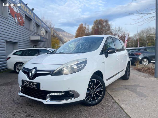 Renault Scenic III 1.5 dCi 110ch Energy Bose Edition Blanc de 2016