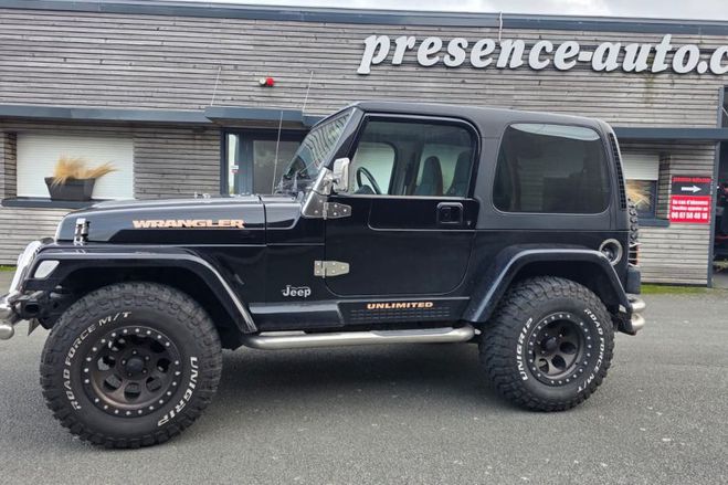 Jeep Wrangler TJ 4.0 SAHARA EQUIPE BV5 NOIR de 2000