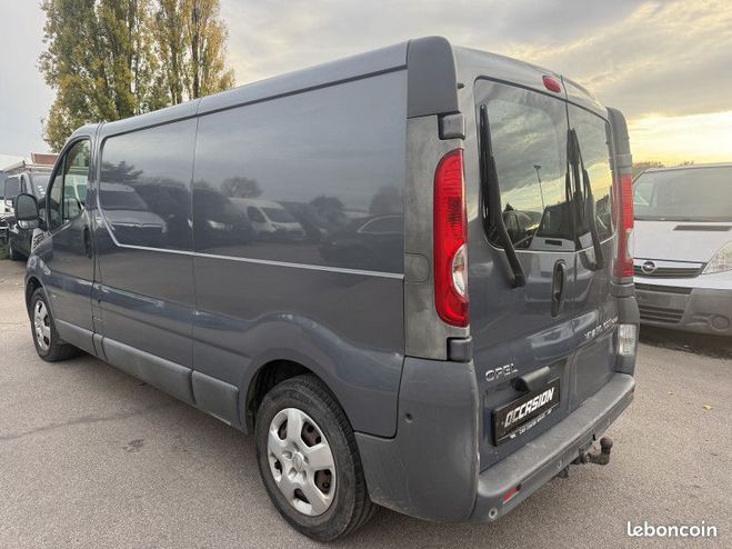 Opel Vivaro FG F2900 L2H1 2.0 CDTI 115 PACK CLIM PLU Gris de 2011