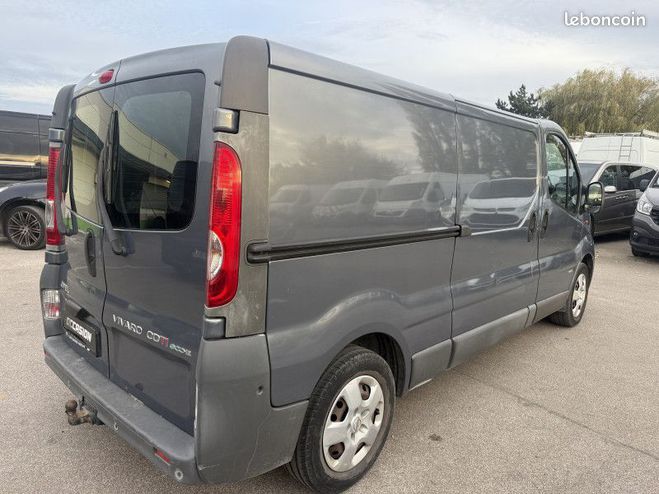 Opel Vivaro FG F2900 L2H1 2.0 CDTI 115 PACK CLIM PLU Gris de 2011