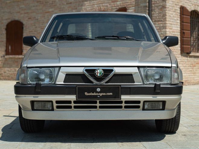 Alfa romeo 75 1989 75 2.0 BIANCO/ARGENTO de 1989
