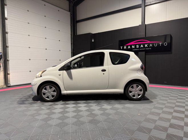 Toyota Aygo 1.0 VVT-i Confort - trs bon tat Blanc de 2009