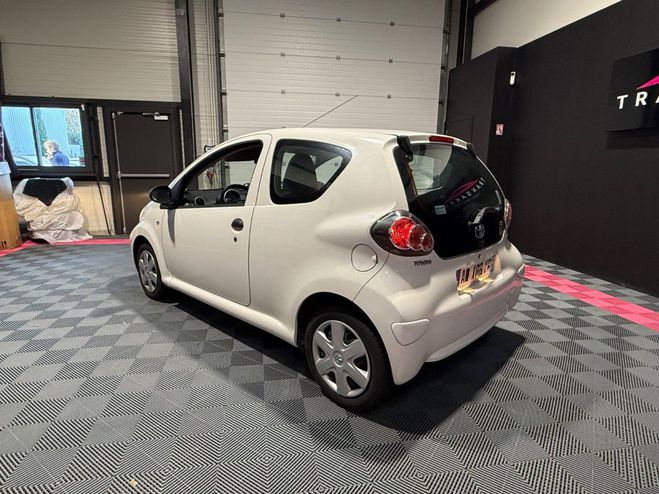 Toyota Aygo 1.0 VVT-i Confort - trs bon tat Blanc de 2009