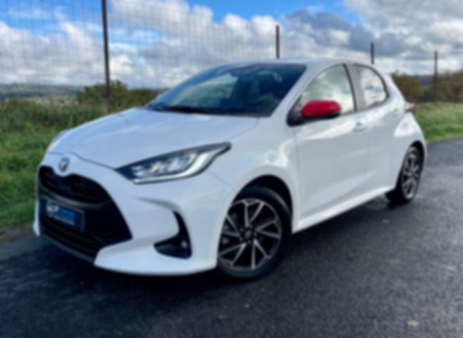 Toyota Yaris 1.5 116ch FULL HYBRID DESIGN  de 2022