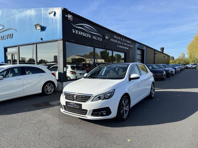 Cliquer pour voir la photo suivante Peugeot 308 BlueHDi 130 GPS CARPLAY TOIT PANO CAMERA INC. de 2018