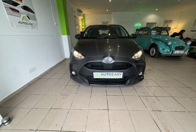 Toyota Yaris 70 VVT-i Dynamic Business 5p MY21 Gris de 2021