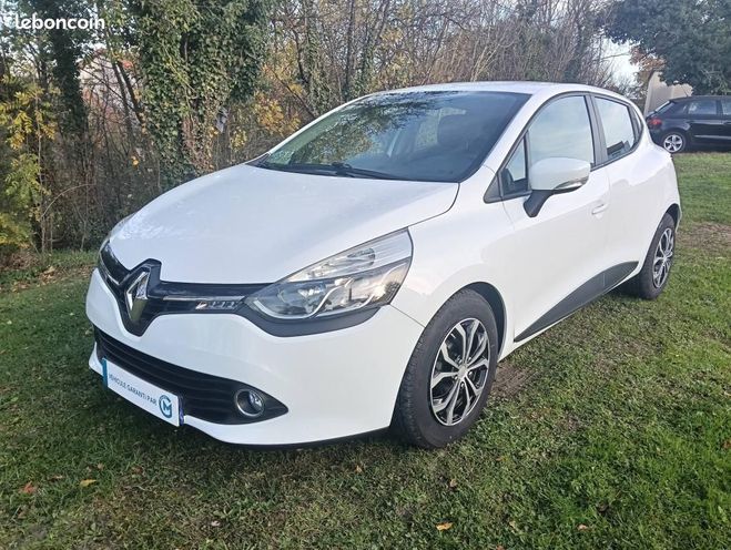 Cliquer pour voir la photo suivante Renault Clio IV 0.9 TCe 90ch GPS sièges chauffant R Blanc de 2015