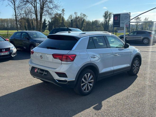 Volkswagen T Roc 1.6 TDI 115 CH FINITION LOUNGE GARANTIE  GRIS CLAIR de 2018