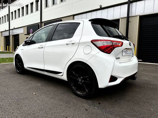Toyota Yaris 100H GR SPORT 5P   CARPLAY SANS FIL Blanc de 2019
