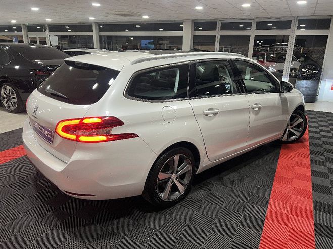 Peugeot 308 SW 1.2 130ch SetS BVM6 Allure Blanc de 2015