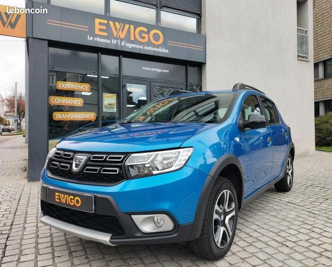 Cliquer pour voir la photo suivante Dacia Sandero STEPWAY 1.0 TCE 100 15 ANS PRESTIGE ATTE Bleu de 2020