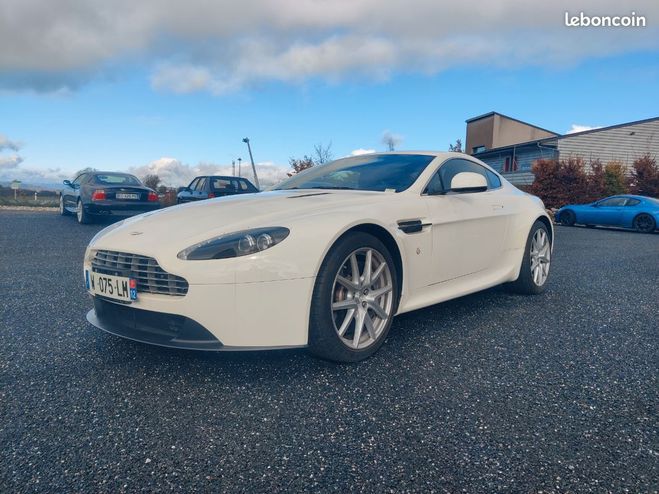 Aston martin V8 Vantage 4.7 436 cv Blanc de 2015