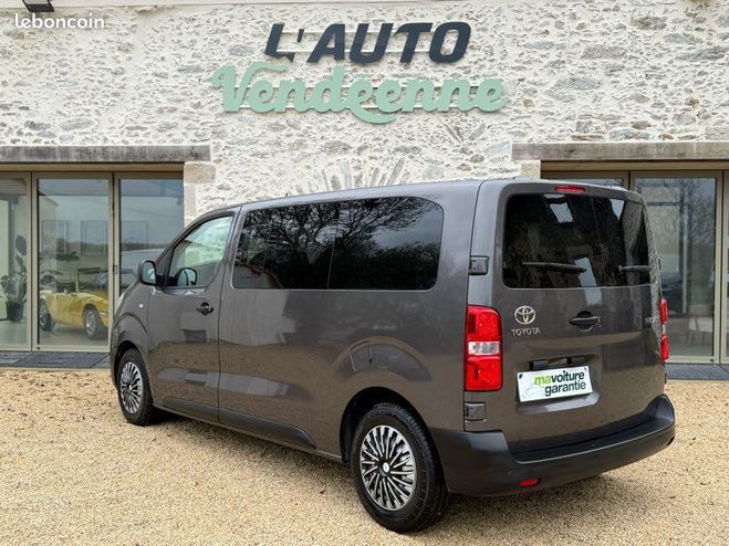 Toyota Proace Combi 2.0 D-4D 140ch Dynamic Confort BVM Gris de 2023
