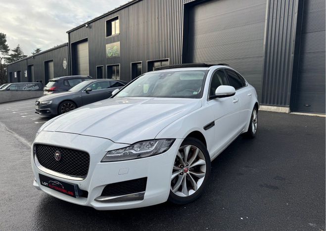 Jaguar XF II 2.0D 180ch Prestige BVA INC. de 2017