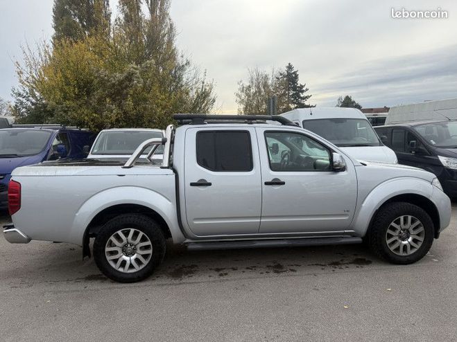 Nissan Navara 3.0 V6 DCI 231CH DOUBLE-CAB LE BVA Gris de 2013