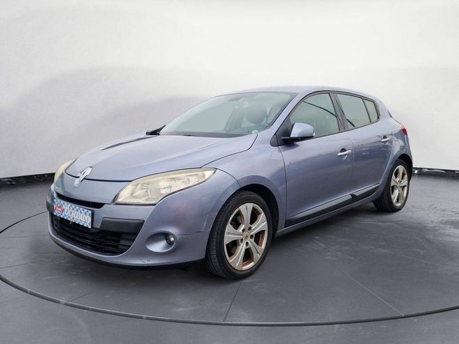 Cliquer pour voir la photo suivante Renault Megane 3 1.9 dci 130ch 5 portes entretien compl Bleu Clair de 2009