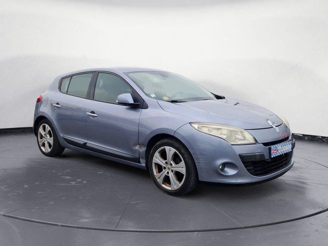 Renault Megane 3 1.9 dci 130ch 5 portes entretien compl Bleu Clair de 2009