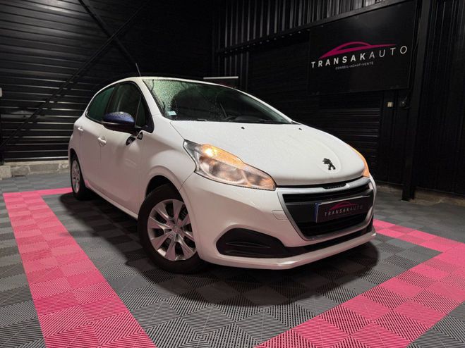 Peugeot 208 1.2 puretech 68ch bvm5 like BLANC de 2017