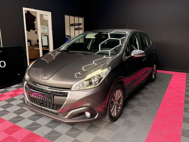 Peugeot 208 1.2 PureTech 82ch BVM5 Allure / KIT DIST Gris Anthracite de 2018