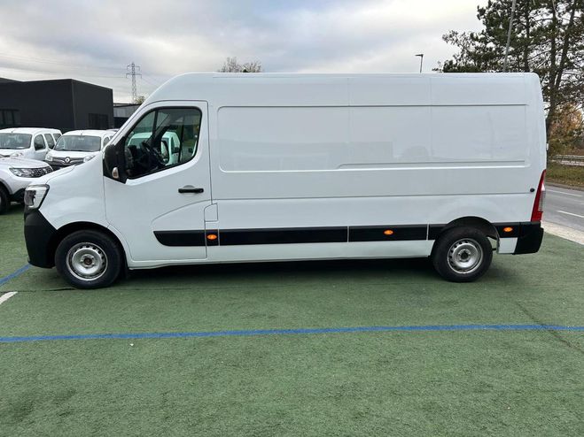 Renault Master Vu 35 L3H2 (12.490 HT) 2.3 BLUEDCI 150 G Blanc de 2021