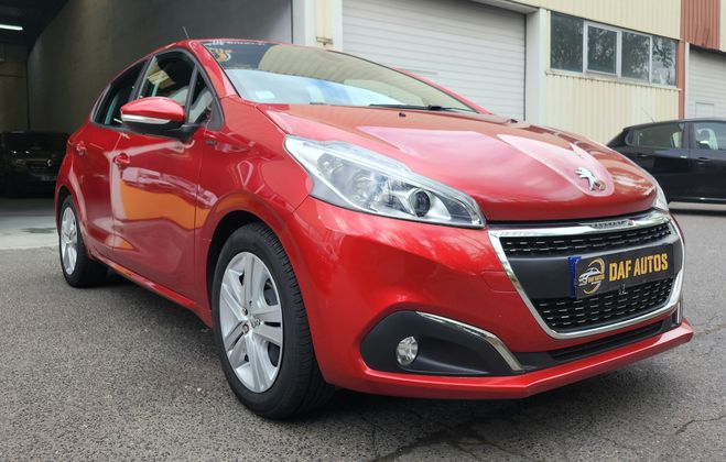 Peugeot 208 1.2 VTI PURETECH 12v 82CH S&S rouge de 2019