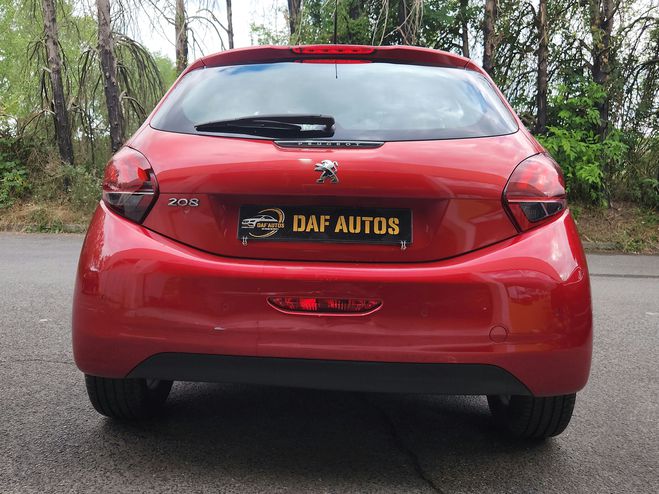 Peugeot 208 1.2 VTI PURETECH 12v 82CH S&S rouge de 2019