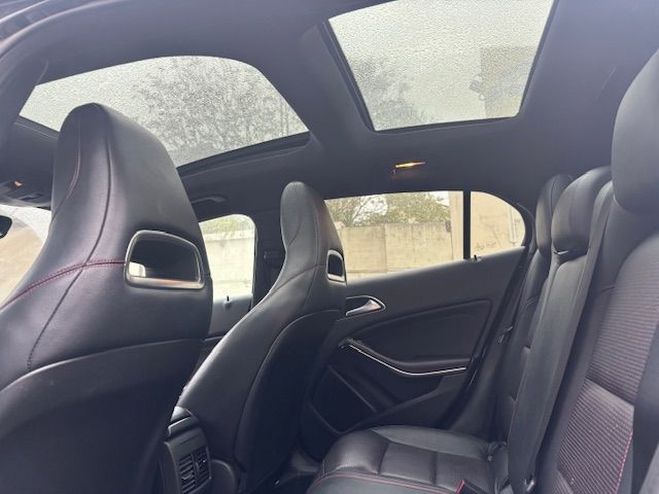 Mercedes Classe GLA 220 CDI FASCINATION 7G-DCT NOIR de 2015