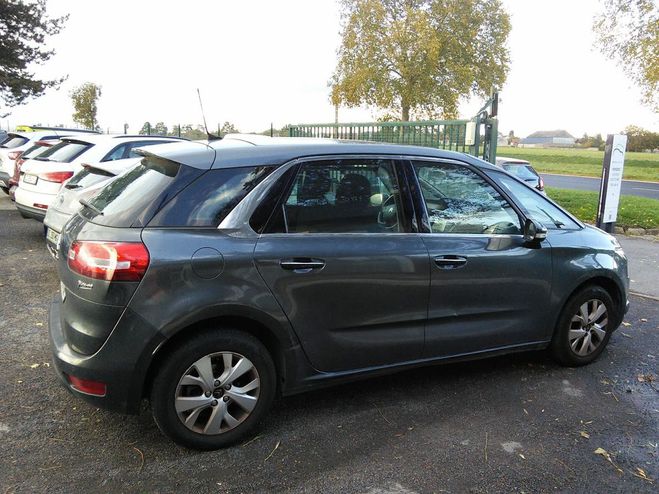 Citroen C4 Picasso 1.6 e-HDi FAP  114  EMBRAYAGE ET DISTRIB Gris de 2014