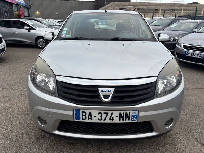 Dacia Sandero 1.4 MPI 75 BLACKLINE 5 Gris de 2010