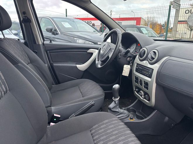 Dacia Sandero 1.4 MPI 75 BLACKLINE 5 Gris de 2010