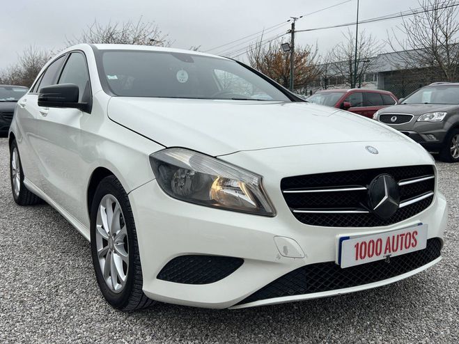 Cliquer pour voir la photo suivante Mercedes Classe A II (W169) 200 CDI Avantgarde CVT BLANC de 2012