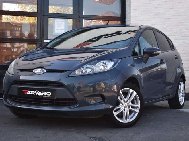 Ford Fiesta 1.25i Titanium Topstaat Airco Garantie Gris Mtallis de 