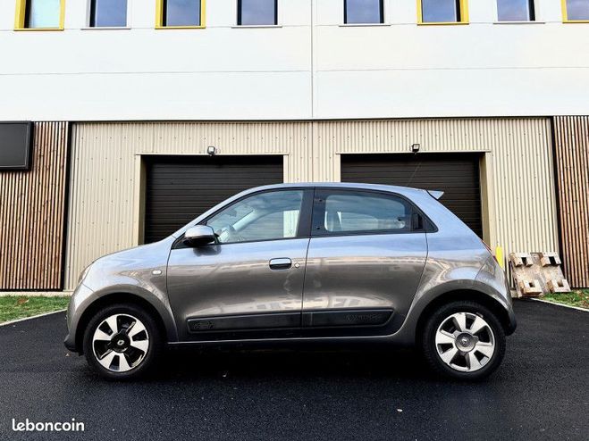 Renault Twingo III 0.9 TCE 90CH ENERGY LIMITED 1RE MAI Gris de 2017