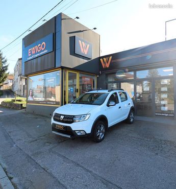  Voir détails -Dacia Sandero stepway 1.5 dci 90 ch à Bourgoin-Jallieu (38)