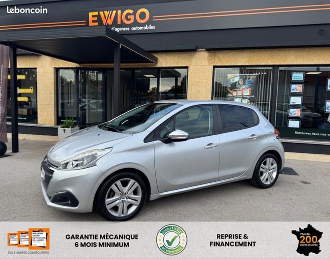 Peugeot 208 GENERATION-I 1.6 BLUEHDI 75CH STYLE Gris de 2018