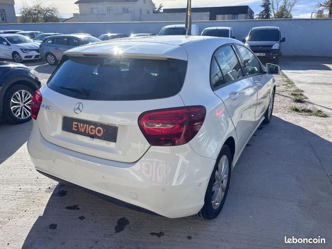 Mercedes Classe A 1.6 180 122 ch BLUEEFFICIENCY INTUITION Blanc de 2016