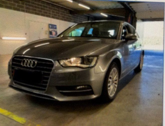 Cliquer pour voir la photo suivante Audi A3 Sportback 1.2 TFSI 110CH FAP ADVANCED Gris F de 2016