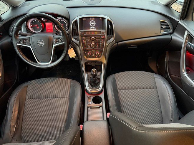 Opel Astra 1.4i Turbo 140cv Noir de 2010