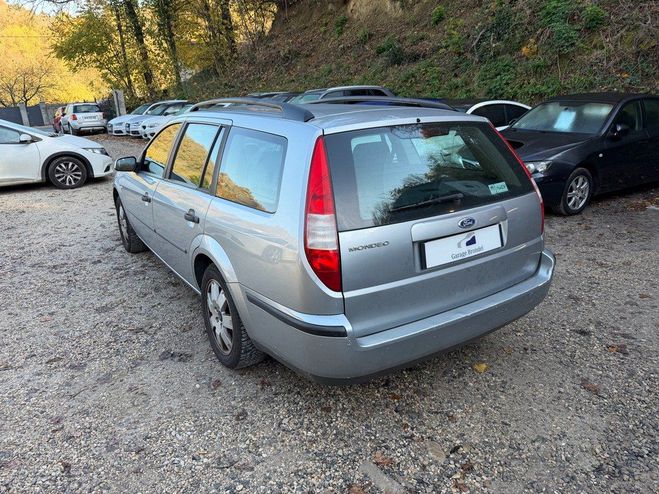 Ford Mondeo break 1.8 Ghia 125cv Gris de 2005