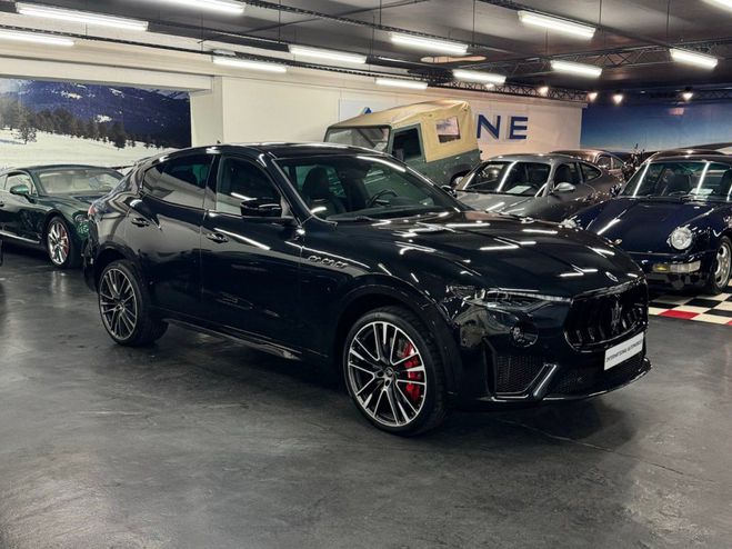Maserati Levante (2) 3.8 V8 580 TROFEO 4WD AUTO Nero Ribelle de 2020