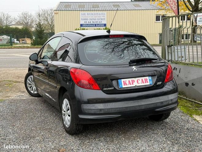 Peugeot 207 1.4 HDi70 Urban 3p Noir de 2008