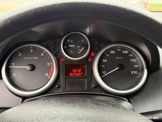 Peugeot 207 1.4 HDi70 Urban 3p Noir de 2008