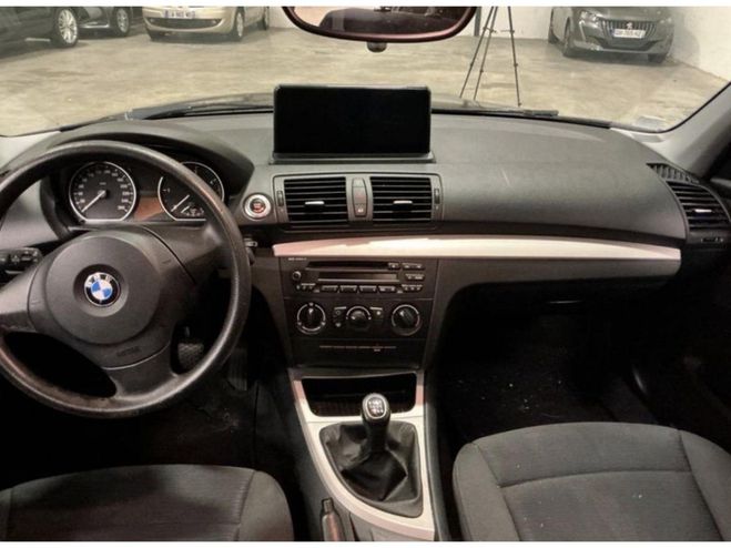 BMW Serie 1 120d BERLINE E87 LCI Confort PHASE 2 NOIR de 2009