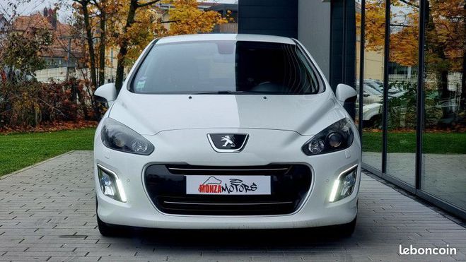 Peugeot 308 1.6 THP 16V 200CH GTI 5P Blanc de 2011