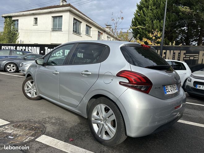 Peugeot 208 1.2 PURETECH 82CH STYLE 5P Gris de 2017