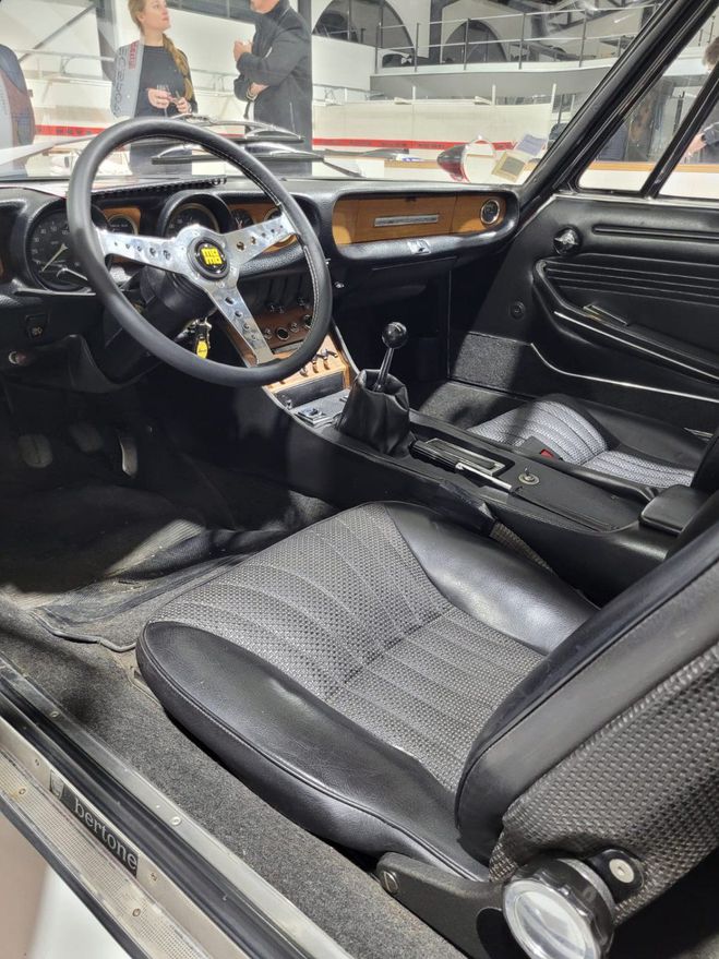 Fiat Dino V6 2.0 L 160 CV Rouge de 1968